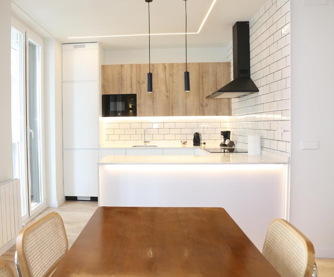Piso Boutique Frente Al Casco Viejo De Bilbao Apartment ภายนอก รูปภาพ